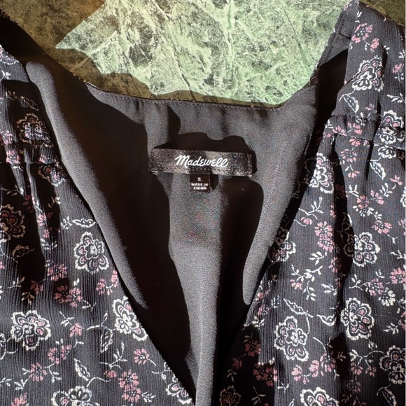 Madewell Georgette V-Neck Midi Dress in Enchanted Floral - Picture 7 of 8